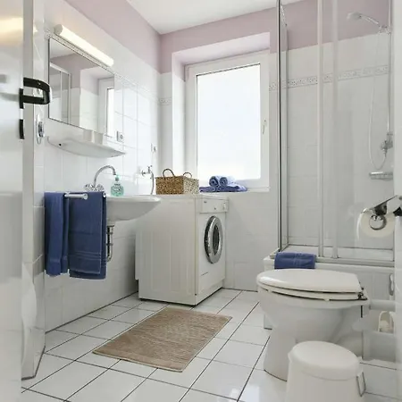 Appartement Haus Strandblick 15 *